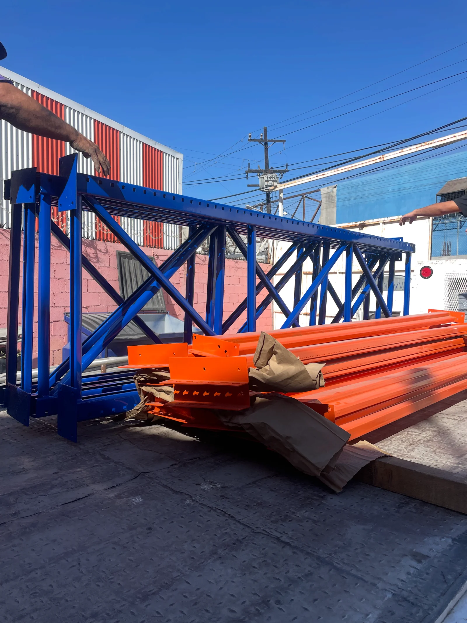 Pieza metálica con acabado de pintura electrostática en polvo aplicado por Steel Paint en Monterrey — proyecto 10